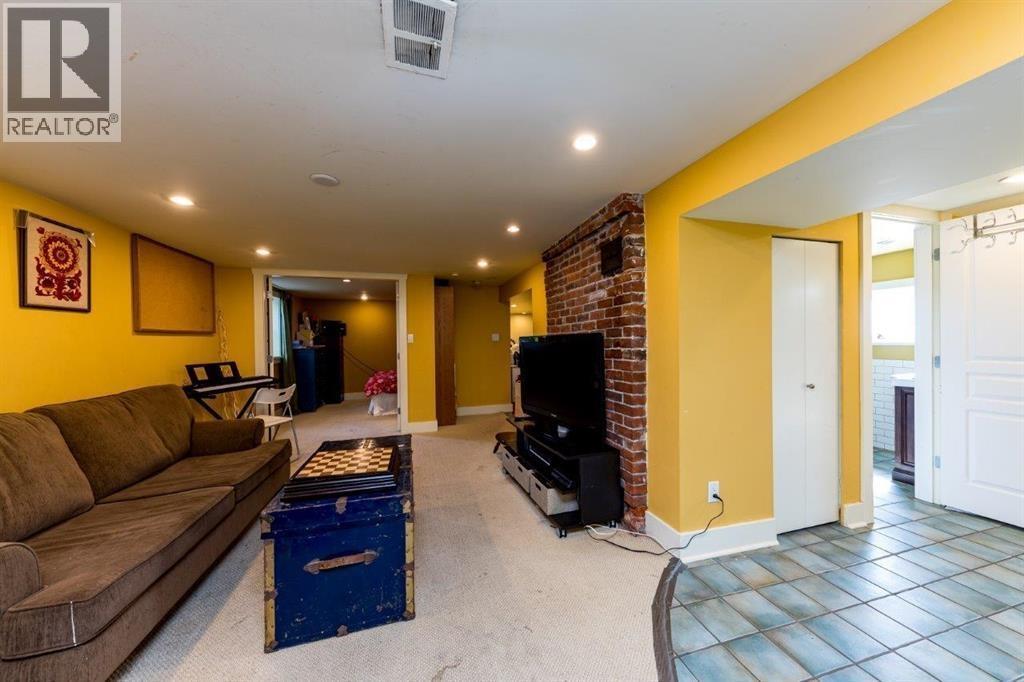 364 E 14th Street, North Vancouver, British Columbia  V7L 2N6 - Photo 27 - R3106874