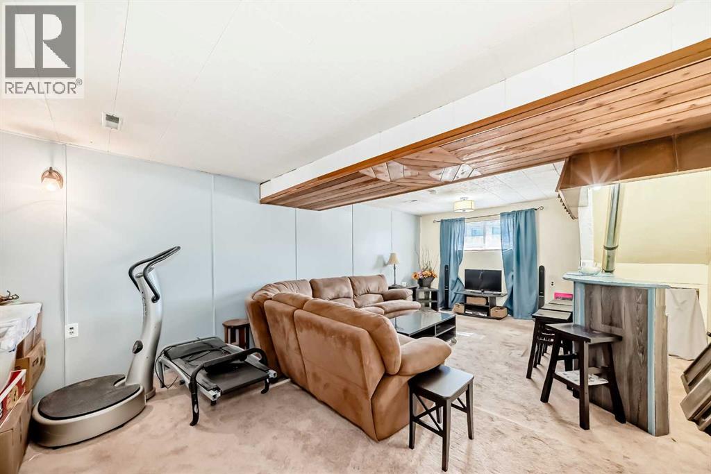 3772 Dover Ridge Drive SE, Calgary, Alberta  T2B 2C9 - Photo 19 - A2300186