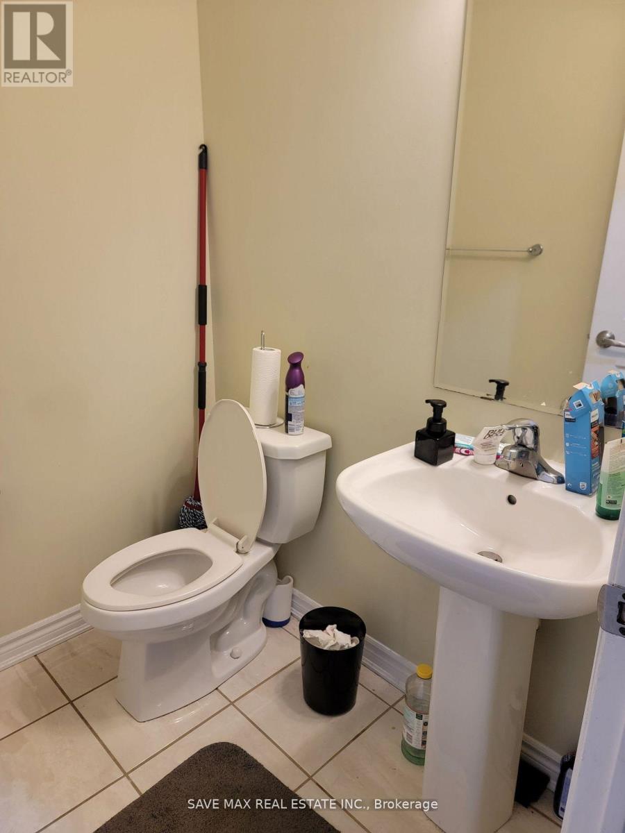 12 Stewardship Road, Brampton, Ontario  L7A 0G1 - Photo 6 - W12988658