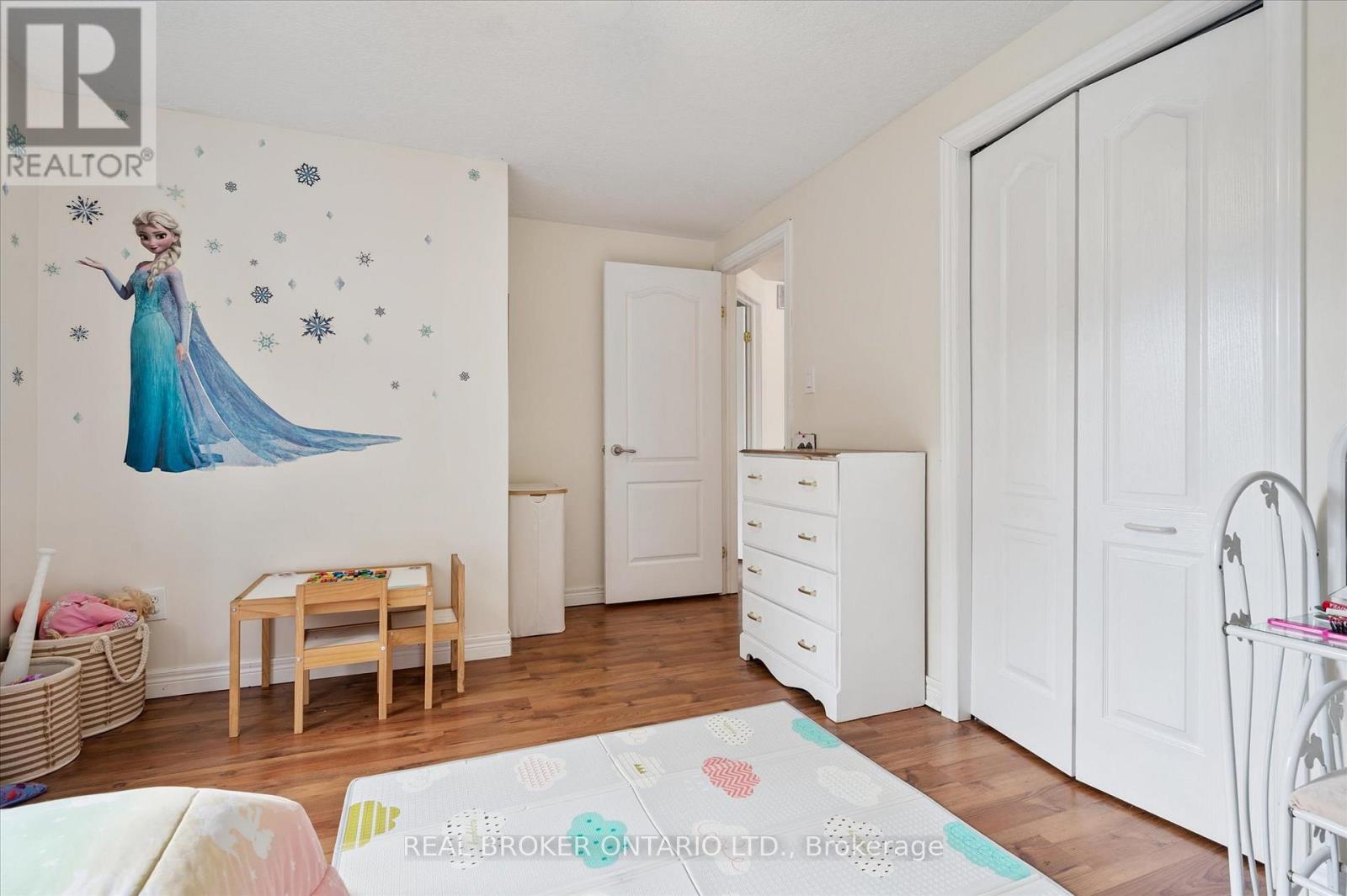 18 Pearwood Court, Kitchener, Ontario  N2P 2L1 - Photo 21 - X12988668