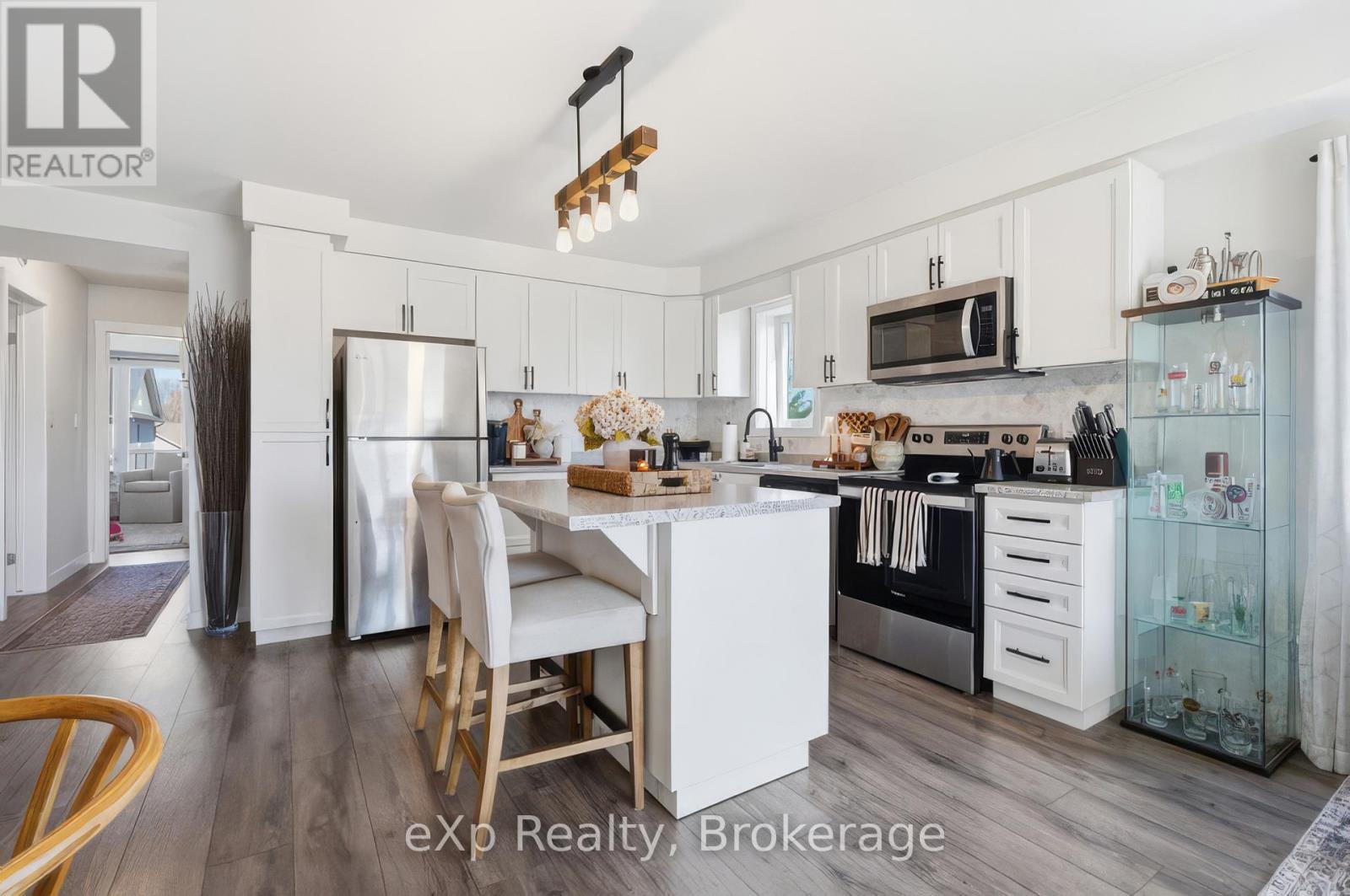 D8 - 160 Rochefort Street, Kitchener, Ontario  N2R 0P5 - Photo 19 - X12974772