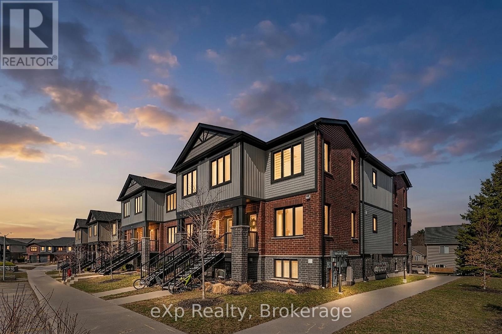 D8 - 160 Rochefort Street, Kitchener, Ontario  N2R 0P5 - Photo 2 - X12974772