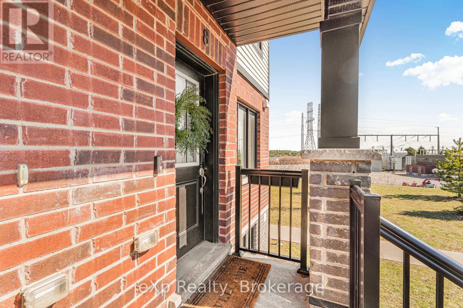 D8 - 160 Rochefort Street, Kitchener, Ontario  N2R 0P5 - Photo 5 - X12974772