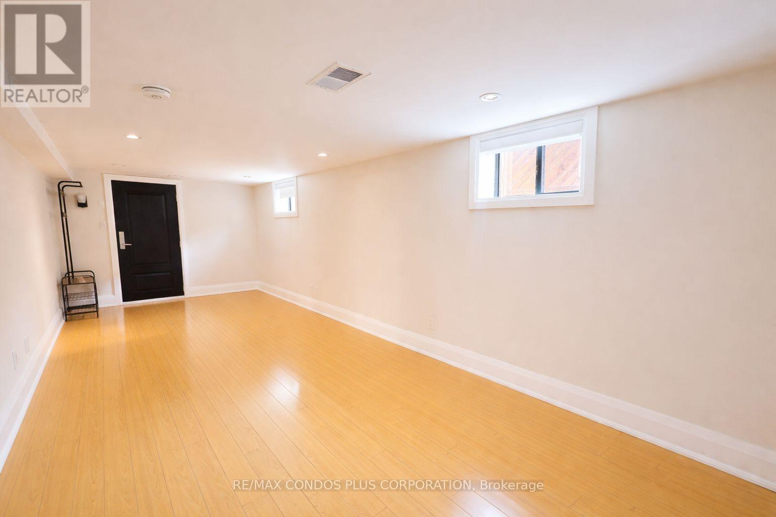 Lower Level - 32 Harrow Drive, Toronto, Ontario  M6M 2X3 - Photo 6 - W12765100