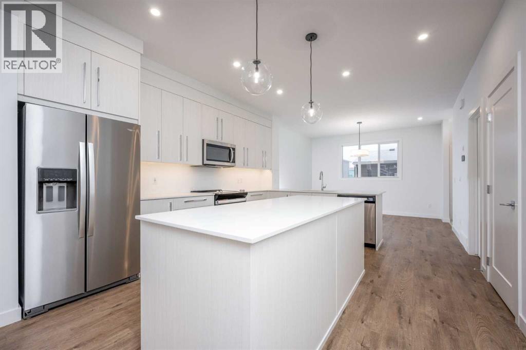 1020 West Lakeview Drive, Chestermere, Alberta  T1X 2T3 - Photo 5 - A2286457