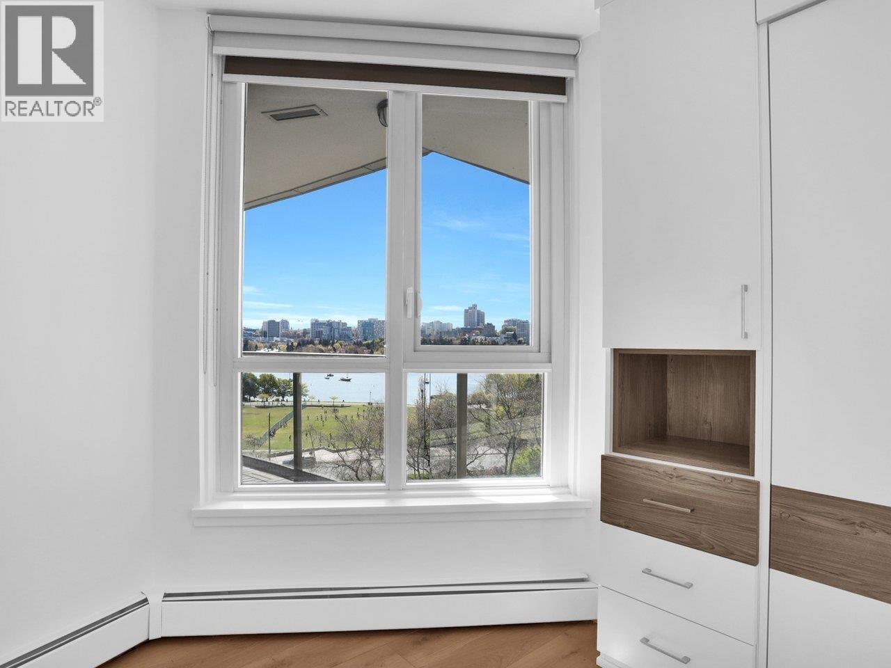 Listing Picture 17 of 29 : 802 1318 HOMER STREET, Vancouver / 溫哥華 - 魯藝地產 Yvonne Lu Group - MLS Medallion Club Member