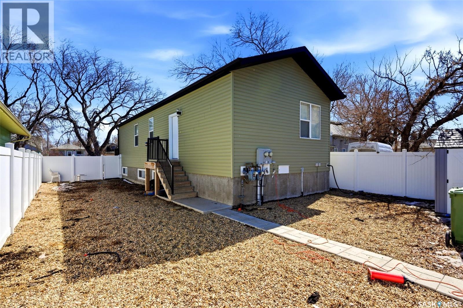 960 Wallace Street, Regina, Saskatchewan  S4N 3Y5 - Photo 31 - SK032631