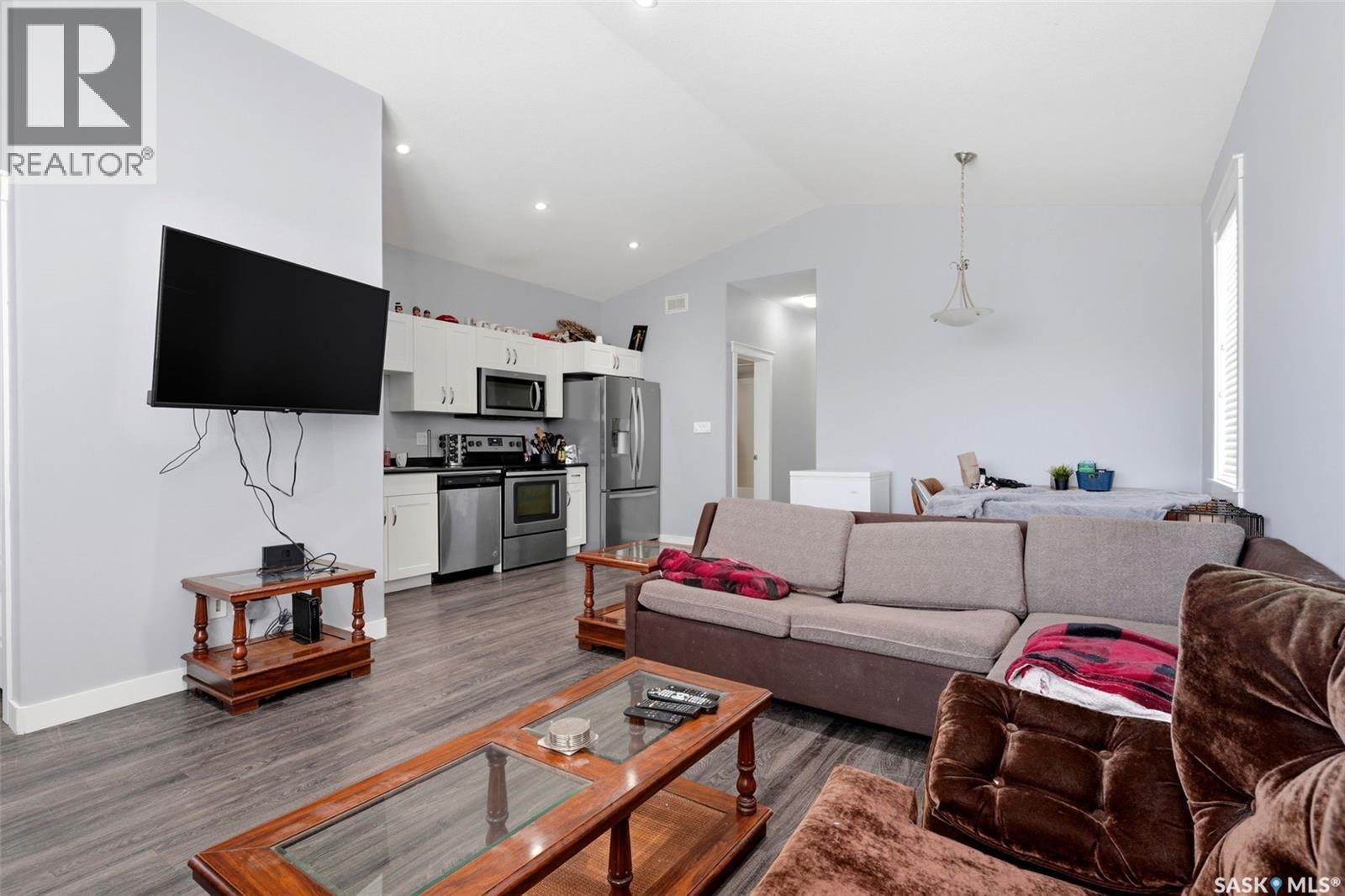 960 Wallace Street, Regina, Saskatchewan  S4N 3Y5 - Photo 5 - SK032631