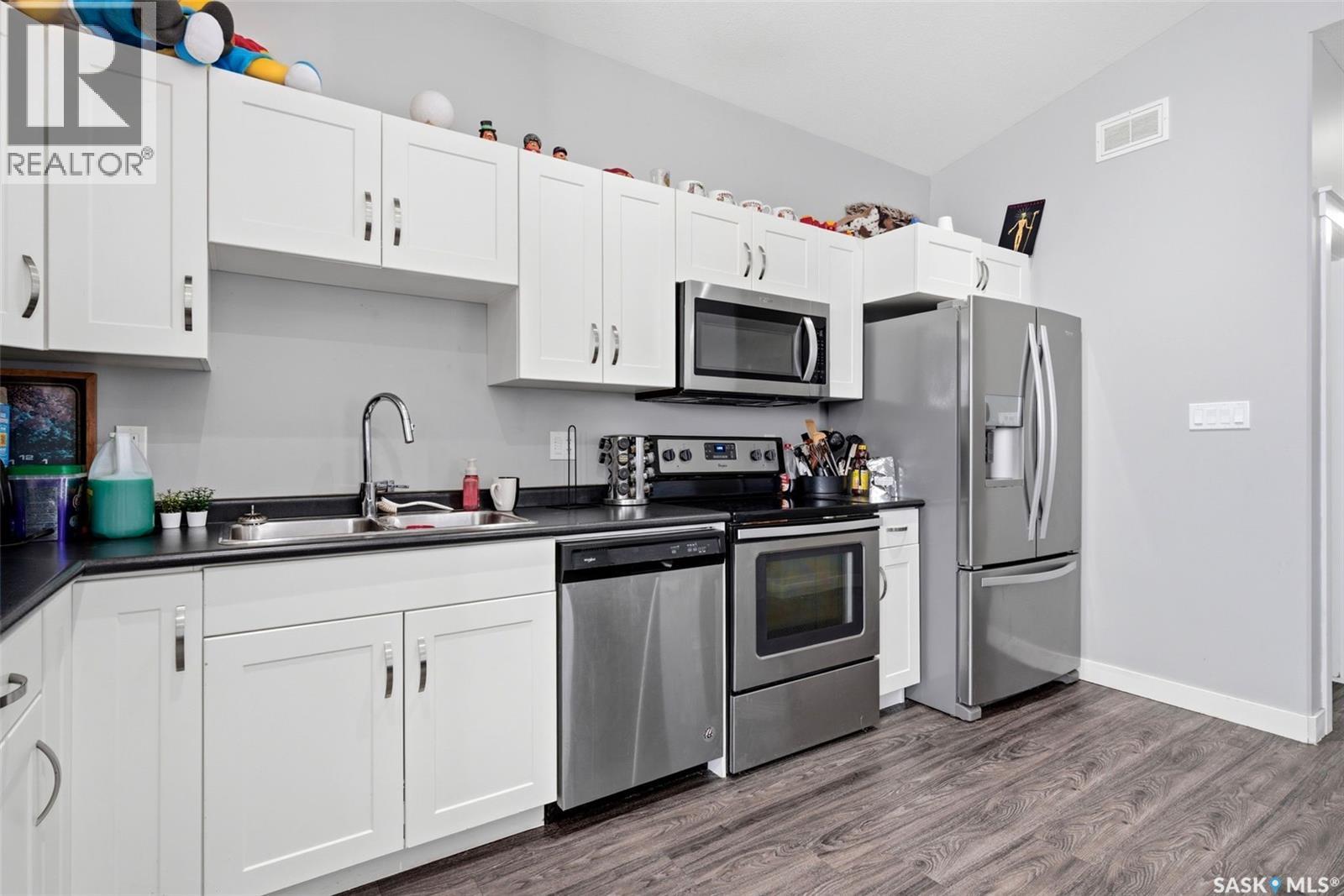 960 Wallace Street, Regina, Saskatchewan  S4N 3Y5 - Photo 8 - SK032631