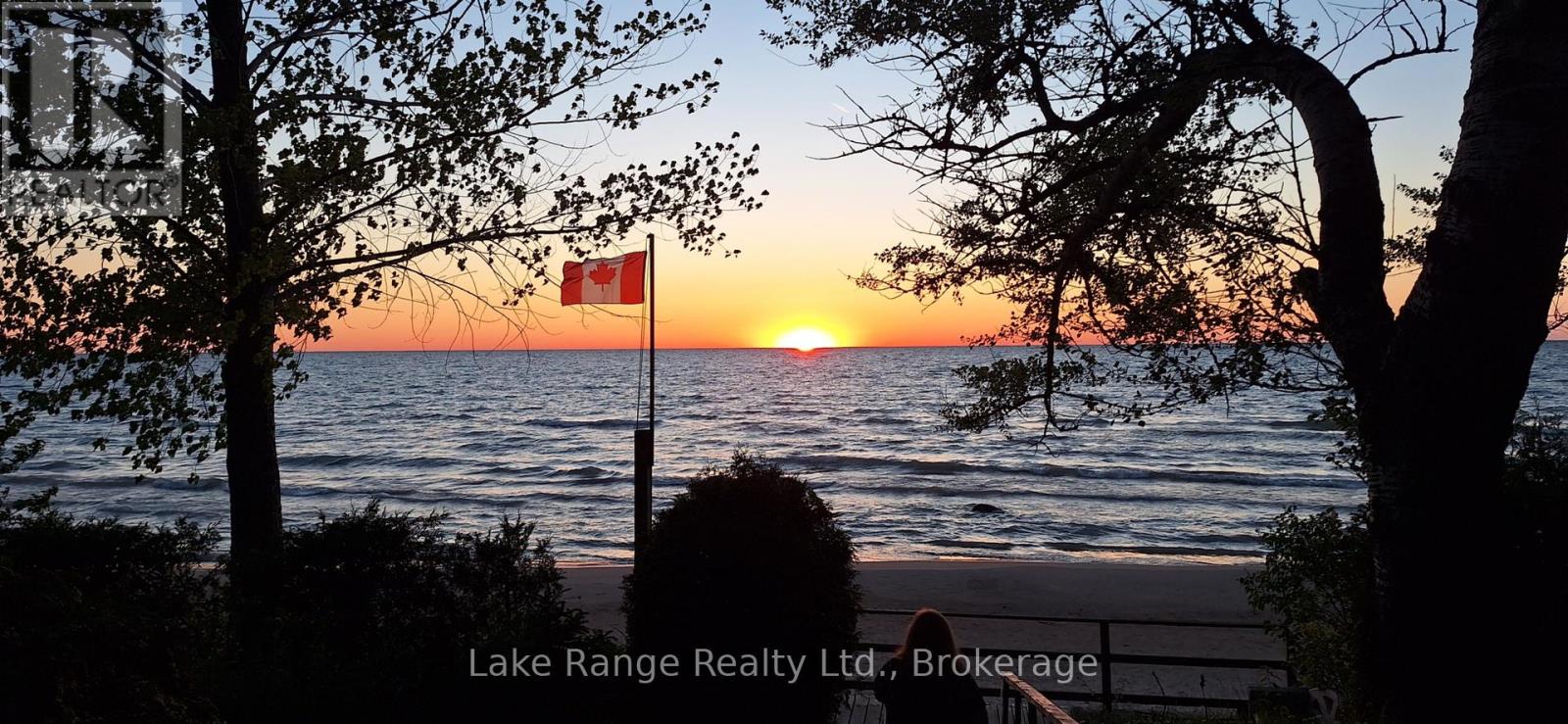 124 Bruce Beach Road, Huron-Kinloss, Ontario  N2Z 2X3 - Photo 13 - X12988684