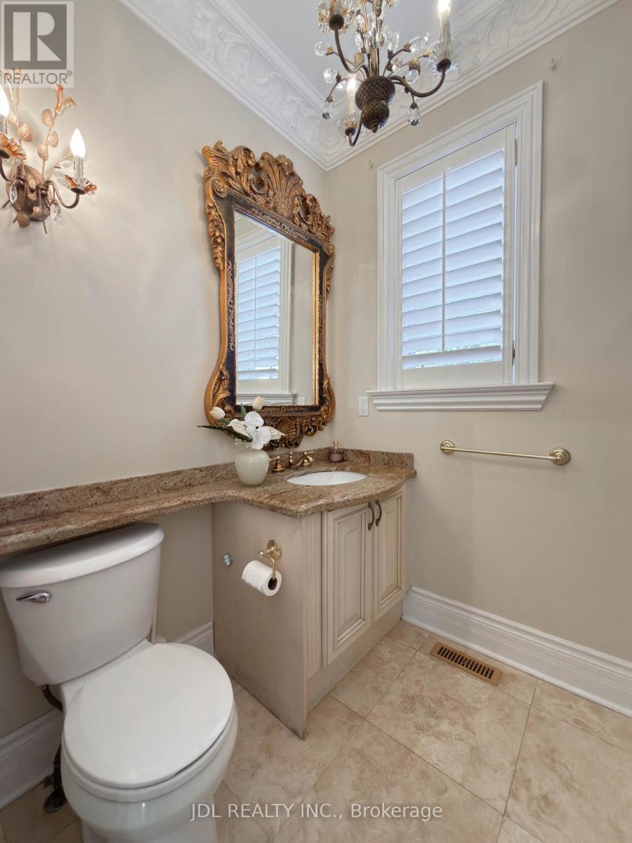 200 Wilfred Avenue, Toronto, Ontario  M2N 5C9 - Photo 15 - C12988680