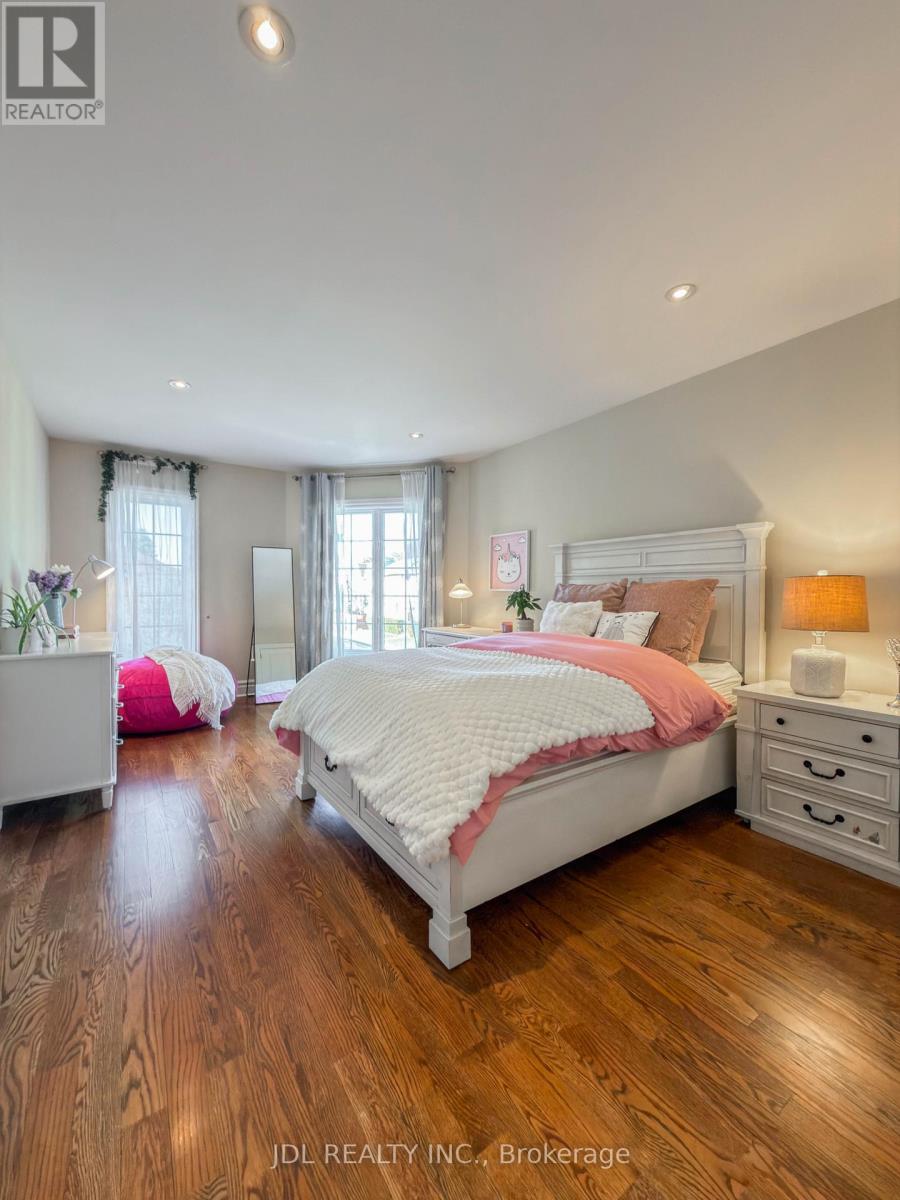 200 Wilfred Avenue, Toronto, Ontario  M2N 5C9 - Photo 34 - C12988680