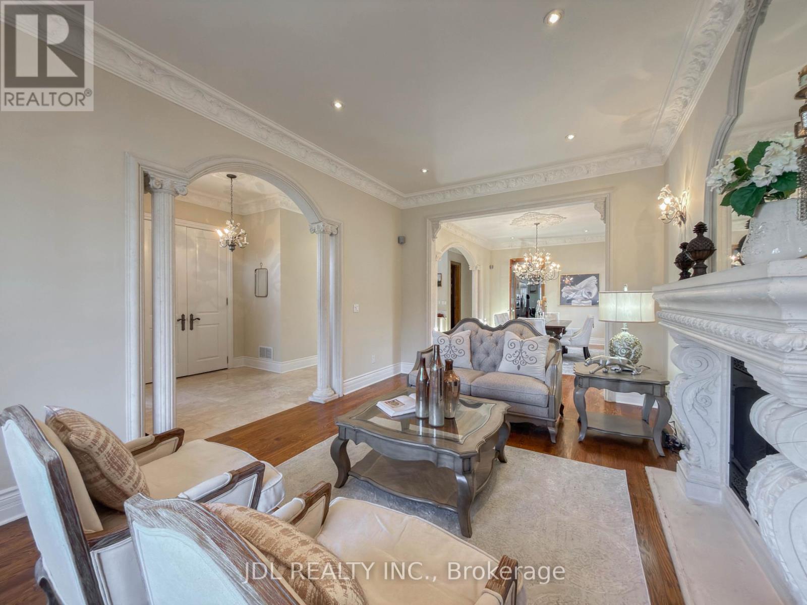 200 Wilfred Avenue, Toronto, Ontario  M2N 5C9 - Photo 5 - C12988680