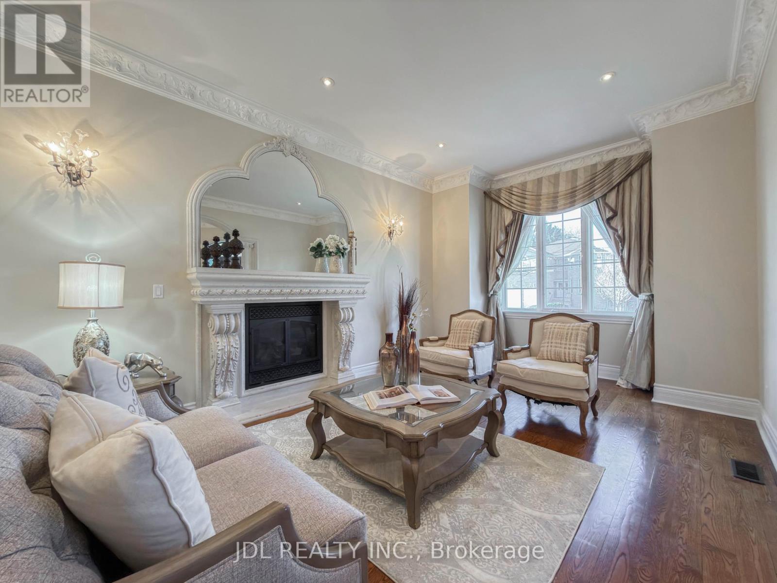 200 Wilfred Avenue, Toronto, Ontario  M2N 5C9 - Photo 6 - C12988680