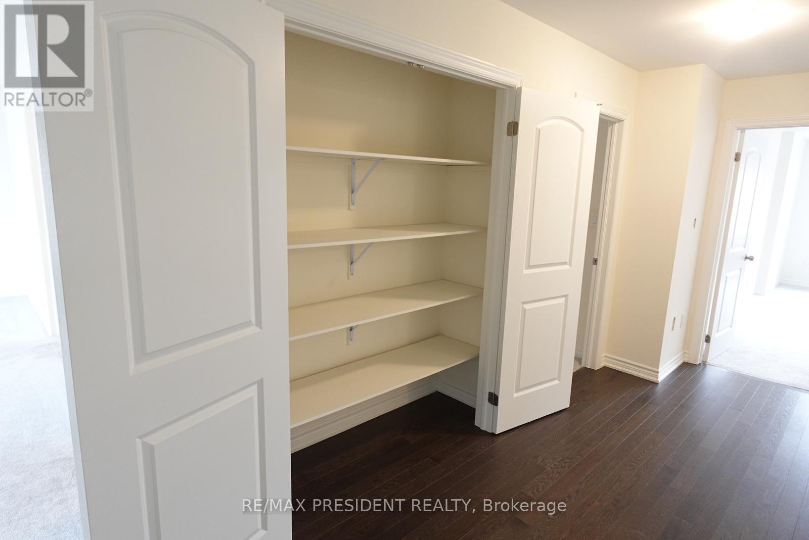 6 Jenwood Crescent, Brampton, Ontario  L7A 3S6 - Photo 22 - W12987388