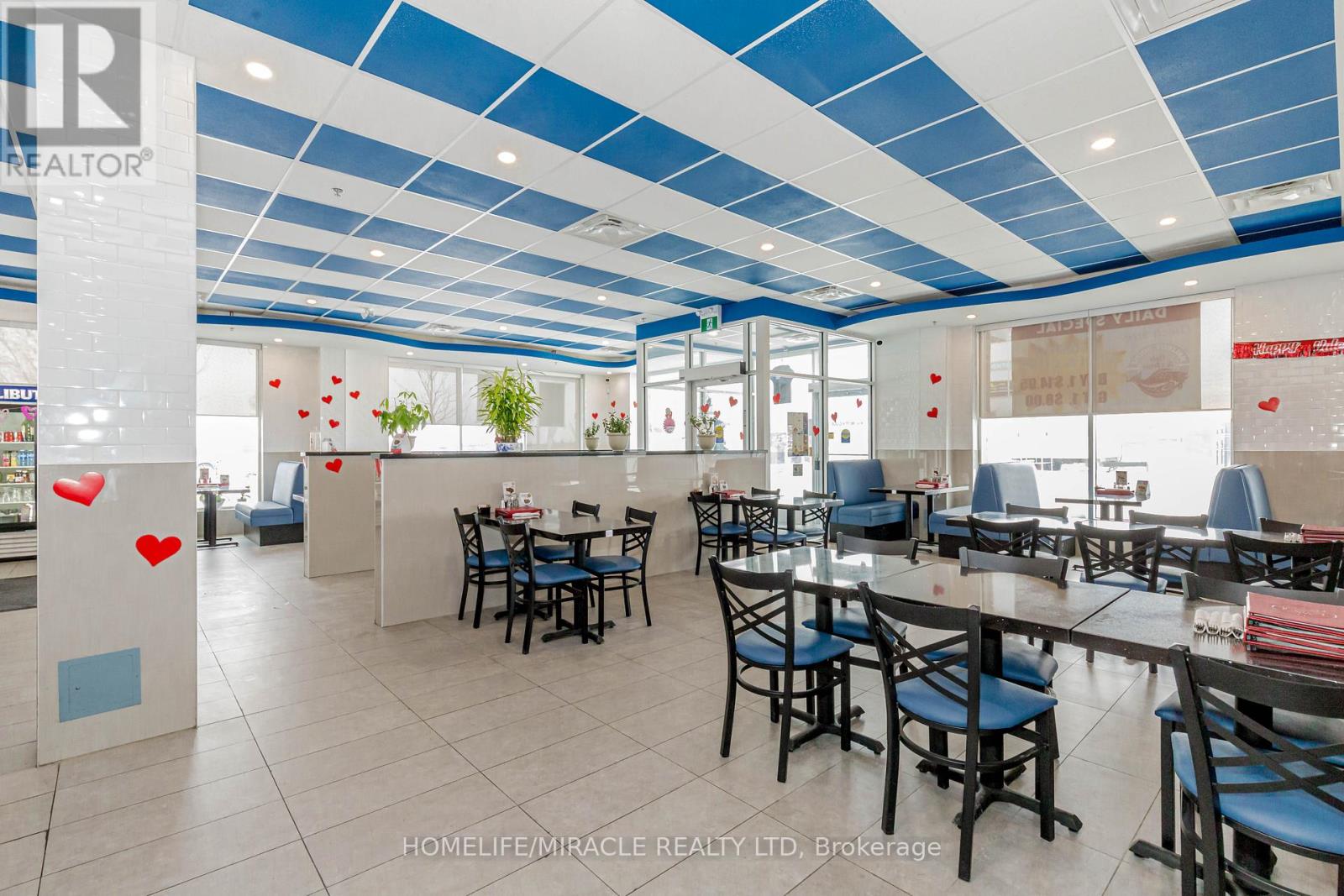 6 & 7 - 1840 Major Mackenzie Drive, Vaughan, Ontario  L6A 4R9 - Photo 12 - N12988688