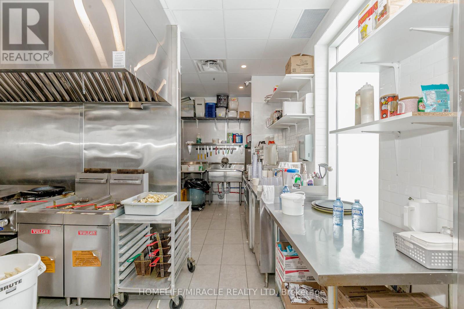 6 & 7 - 1840 Major Mackenzie Drive, Vaughan, Ontario  L6A 4R9 - Photo 28 - N12988688