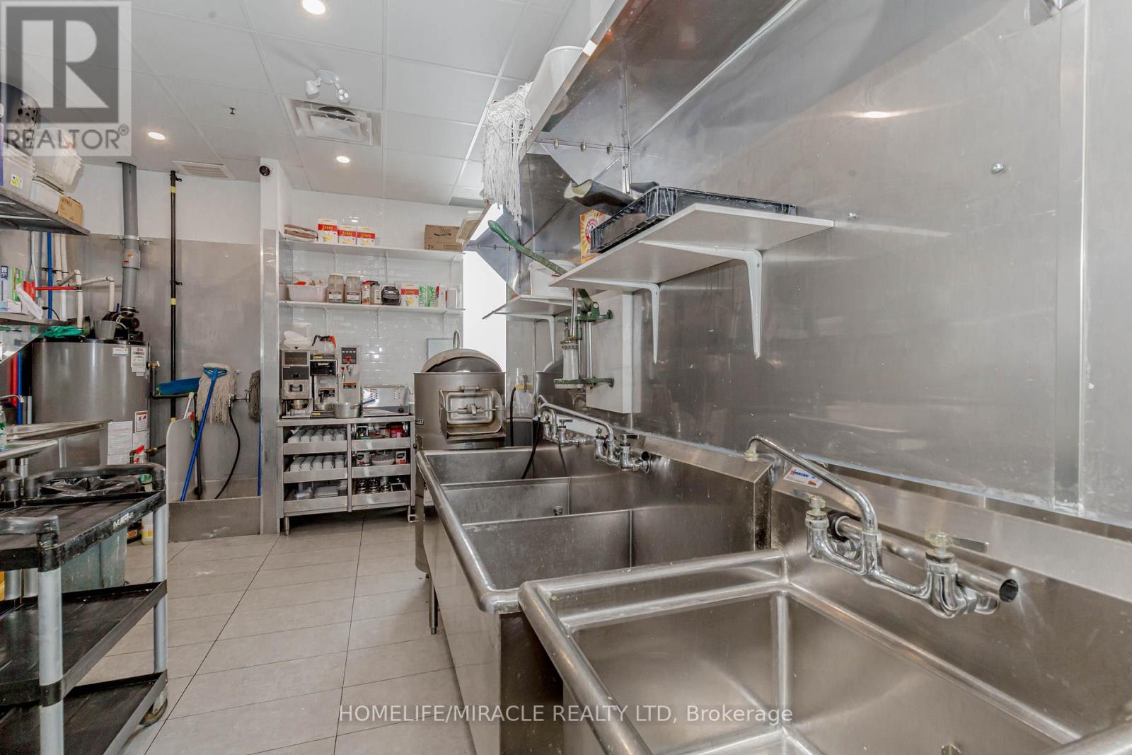 6 & 7 - 1840 Major Mackenzie Drive, Vaughan, Ontario  L6A 4R9 - Photo 35 - N12988688