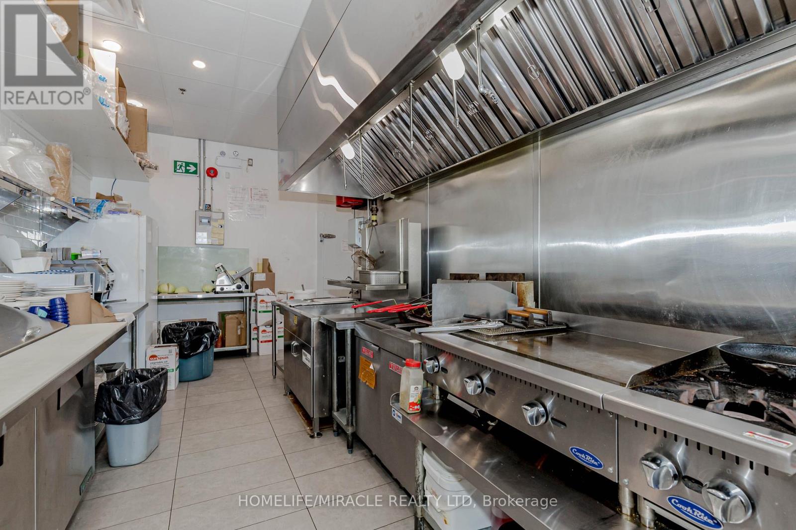 6 & 7 - 1840 Major Mackenzie Drive, Vaughan, Ontario  L6A 4R9 - Photo 45 - N12988688