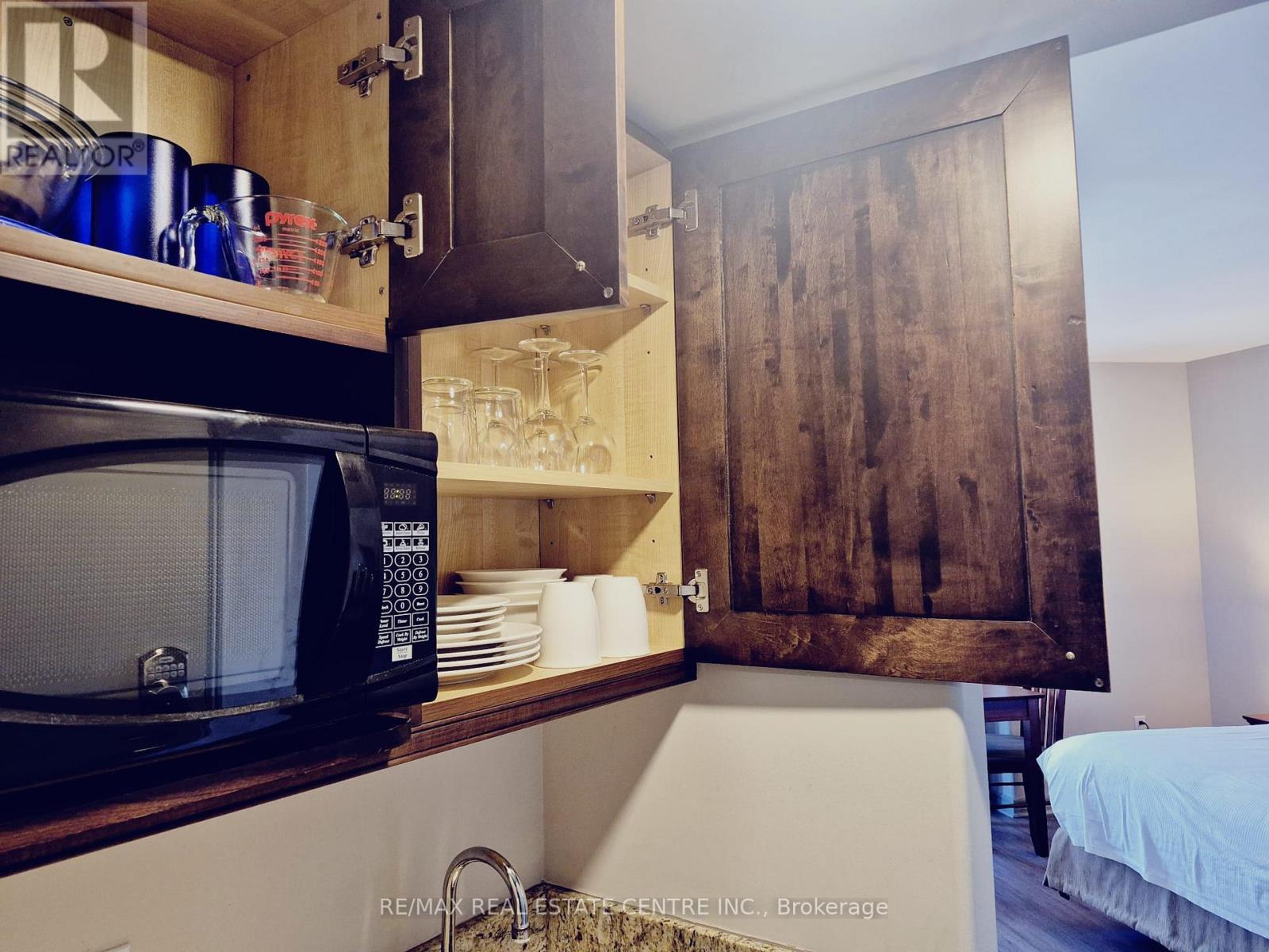 2481 - 90 Highland Drive, Oro-Medonte, Ontario  L0L 2L0 - Photo 7 - S12988674