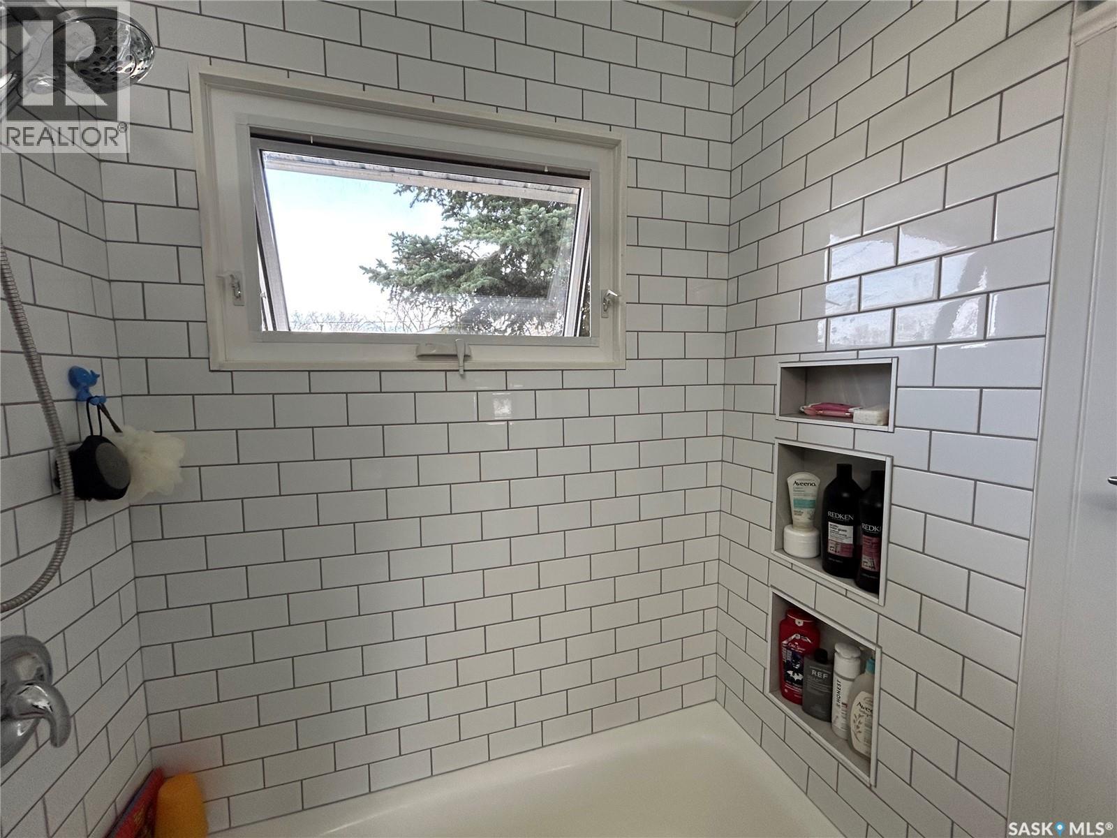 125 4th Avenue Se, Swift Current, Saskatchewan  S9H 3L3 - Photo 13 - SK032706