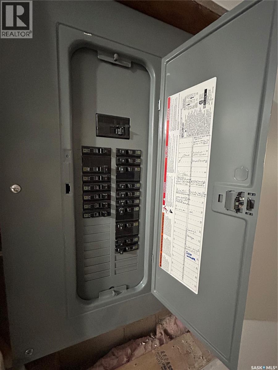 125 4th Avenue Se, Swift Current, Saskatchewan  S9H 3L3 - Photo 23 - SK032706