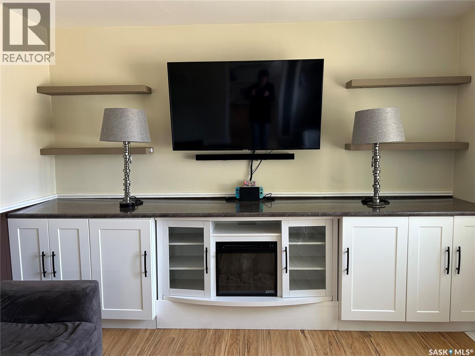 125 4th Avenue Se, Swift Current, Saskatchewan  S9H 3L3 - Photo 3 - SK032706