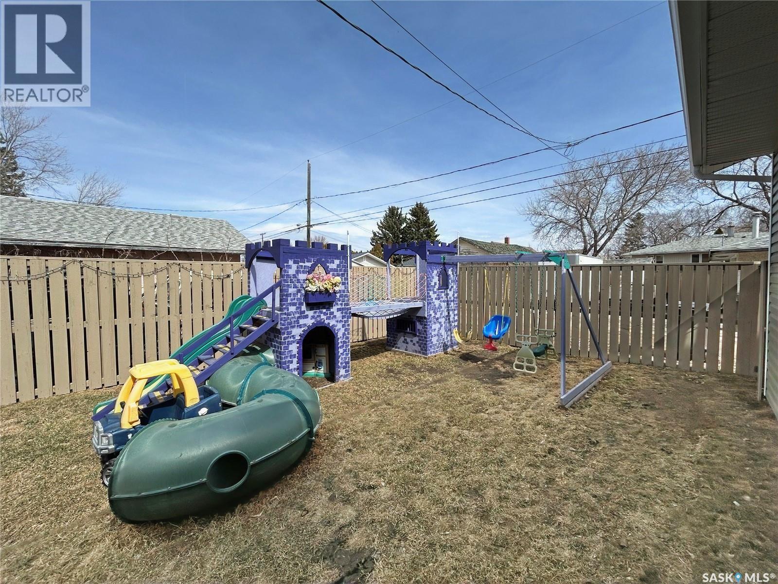 125 4th Avenue Se, Swift Current, Saskatchewan  S9H 3L3 - Photo 30 - SK032706