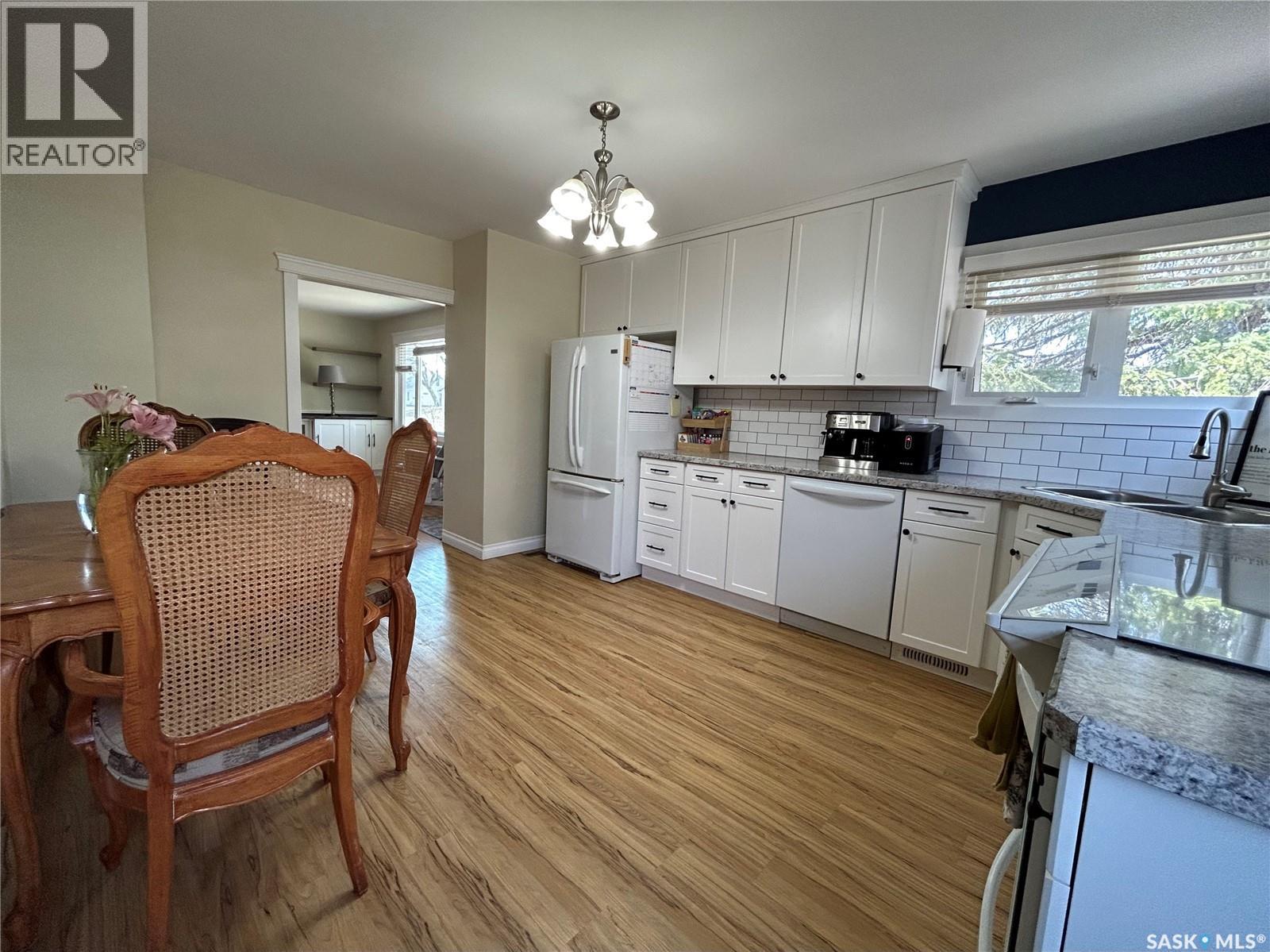 125 4th Avenue Se, Swift Current, Saskatchewan  S9H 3L3 - Photo 7 - SK032706