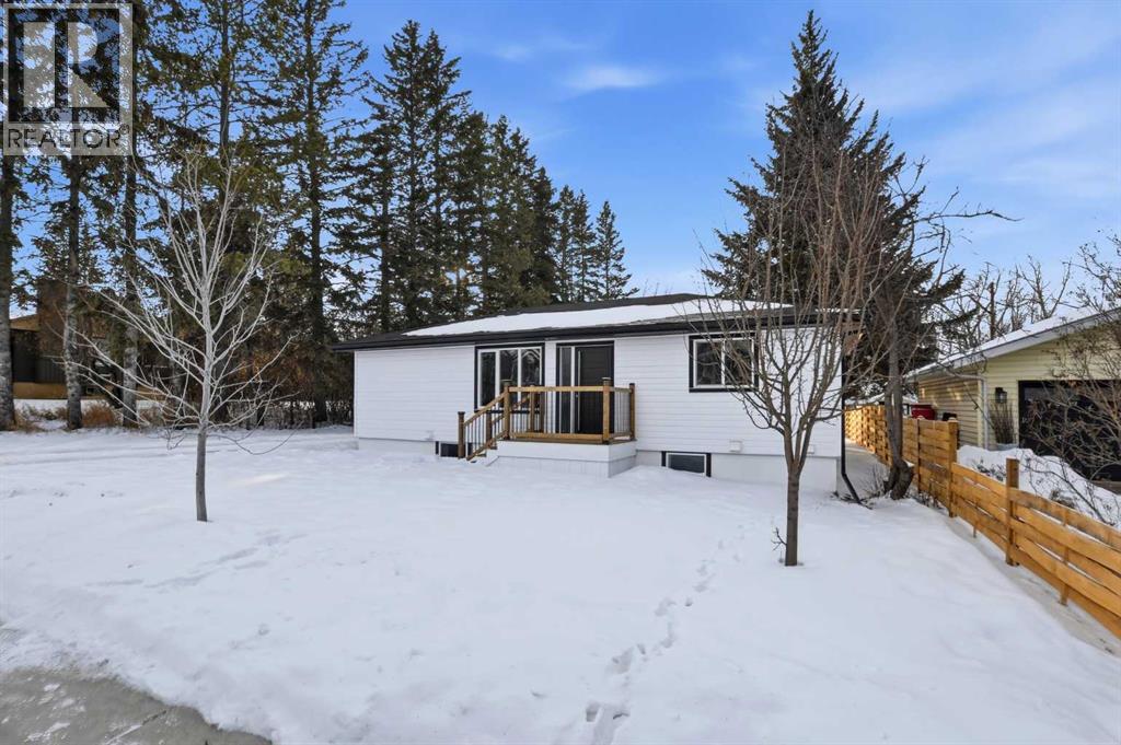 5026 53 Street, Sylvan Lake, Alberta  T4S 1E7 - Photo 5 - A2288797