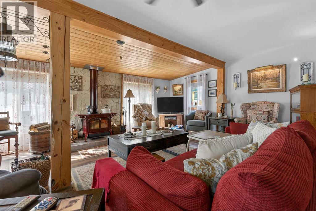 30339 Range Road 51, Rural Mountain View County, Alberta  T0M 0R0 - Photo 14 - A2292965