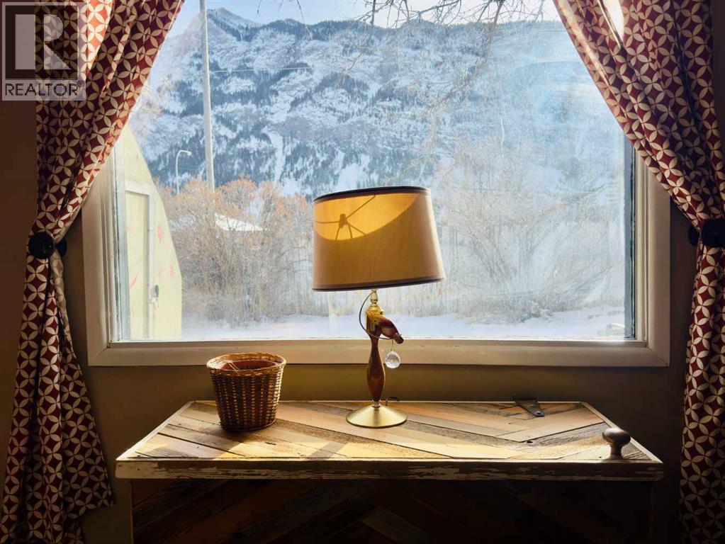 15030 21 Aveunue, Frank, Alberta  T0K 0E0 - Photo 21 - A2297280