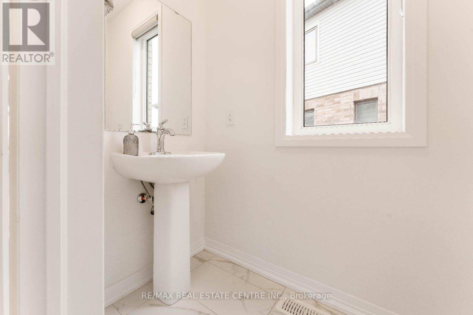 312 Bismark Drive, Cambridge, Ontario  N1S 0C6 - Photo 16 - X12988282