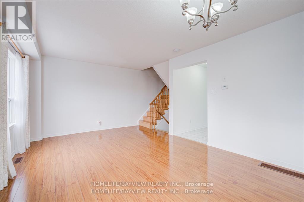 15 Bowler Street, Aurora, Ontario  L4G 7J2 - Photo 16 - N12988698