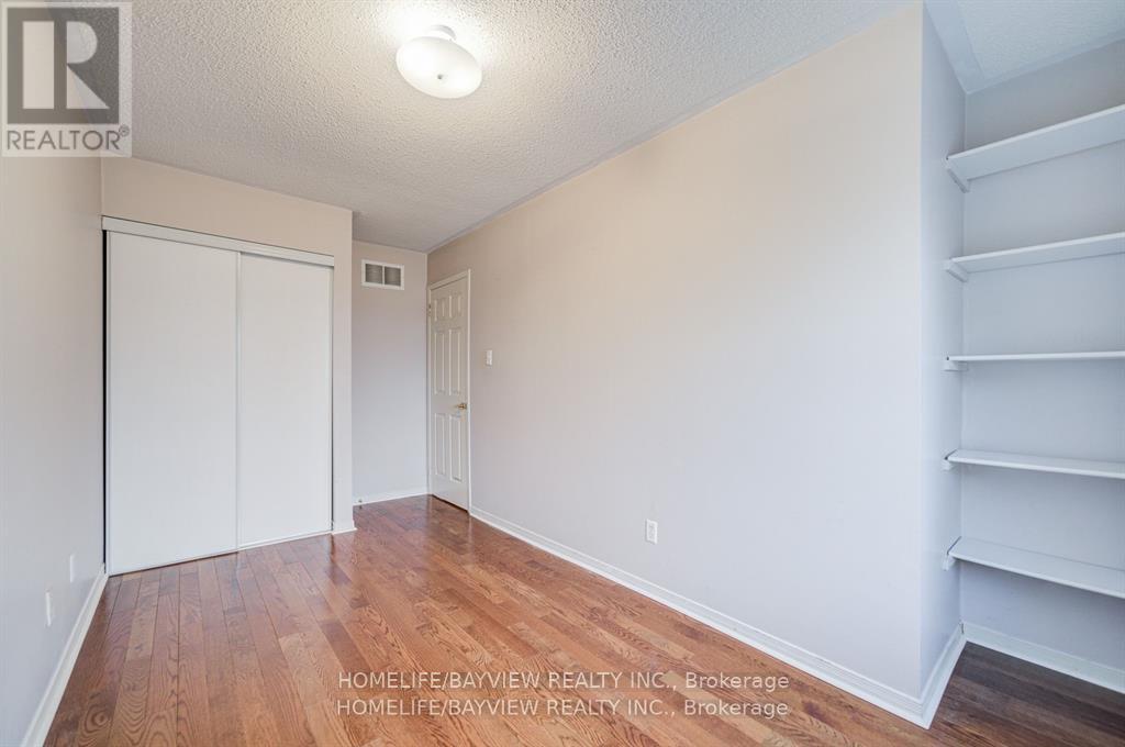 15 Bowler Street, Aurora, Ontario  L4G 7J2 - Photo 28 - N12988698