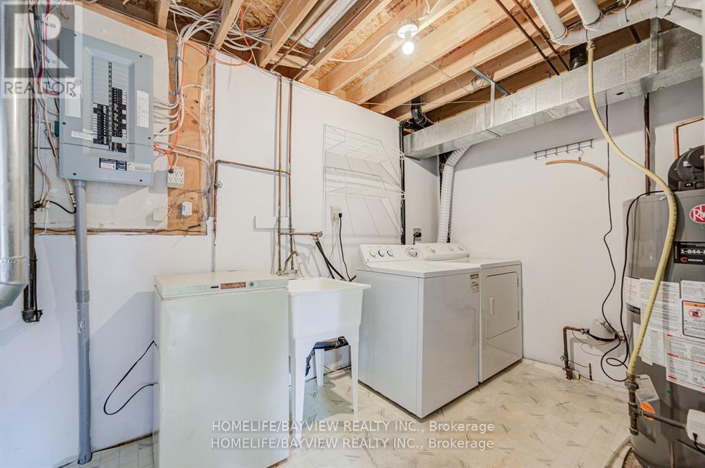 15 Bowler Street, Aurora, Ontario  L4G 7J2 - Photo 34 - N12988698