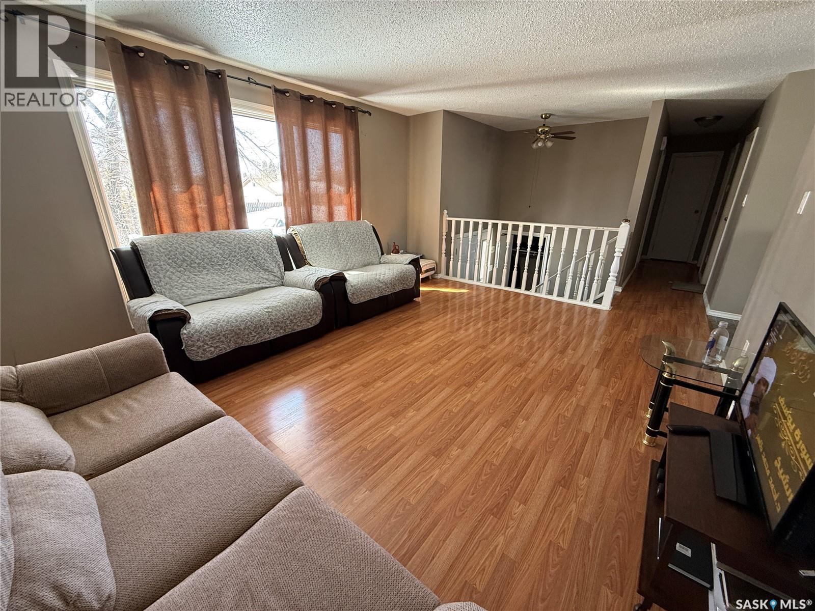 1498 Lacroix Street, Prince Albert, Saskatchewan  S6V 7T8 - Photo 6 - SK032665