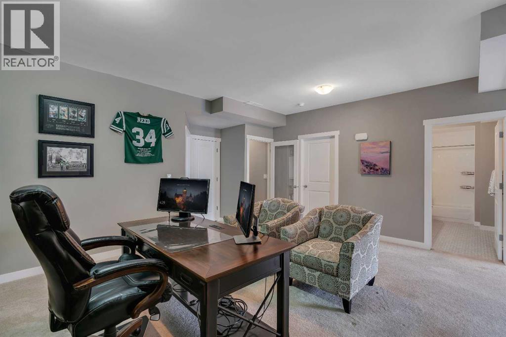 54 Hidden Vale Court Nw, Calgary, Alberta  T3A 5B5 - Photo 30 - A2299833