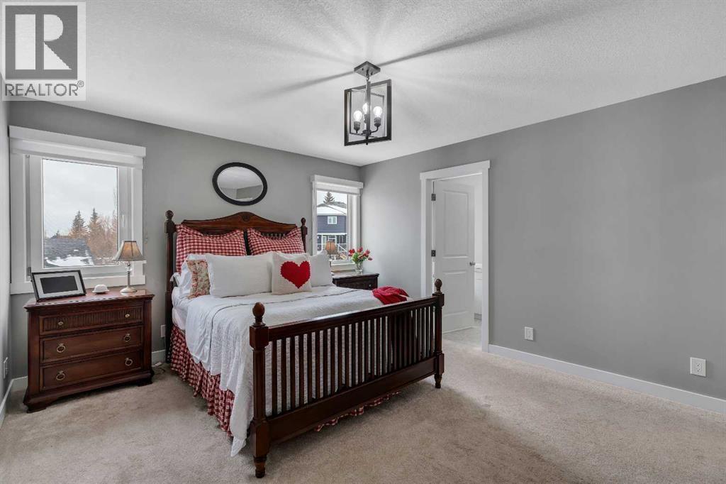 54 Hidden Vale Court Nw, Calgary, Alberta  T3A 5B5 - Photo 18 - A2299833