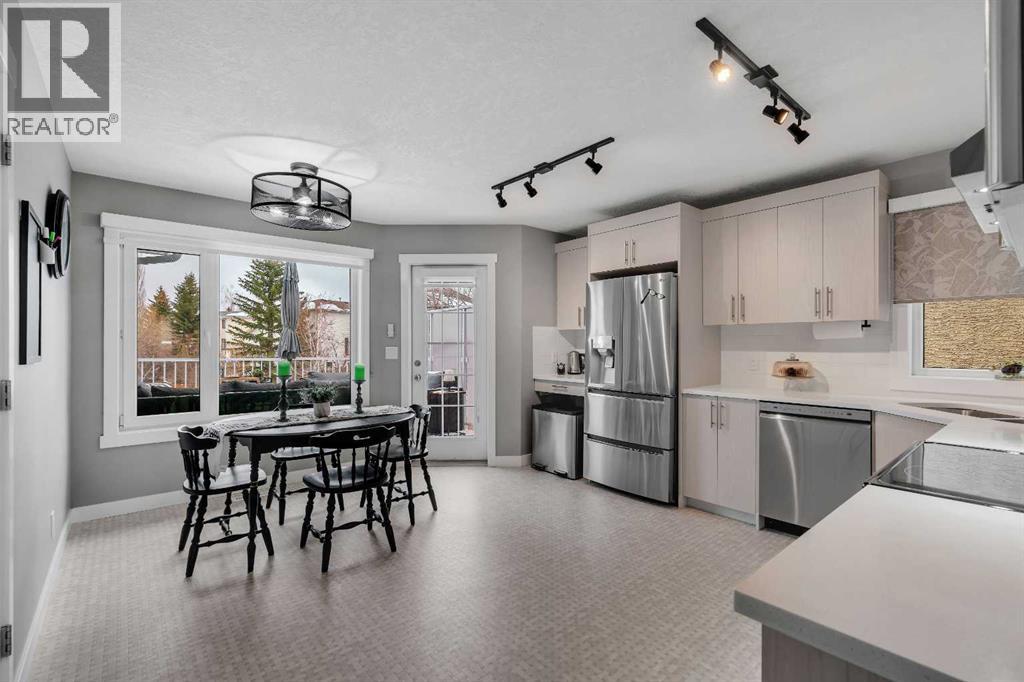 54 Hidden Vale Court Nw, Calgary, Alberta  T3A 5B5 - Photo 9 - A2299833