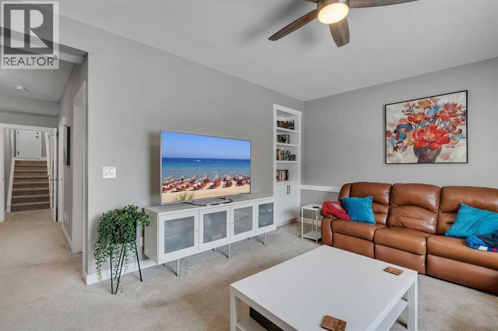 54 Hidden Vale Court Nw, Calgary, Alberta  T3A 5B5 - Photo 35 - A2299833