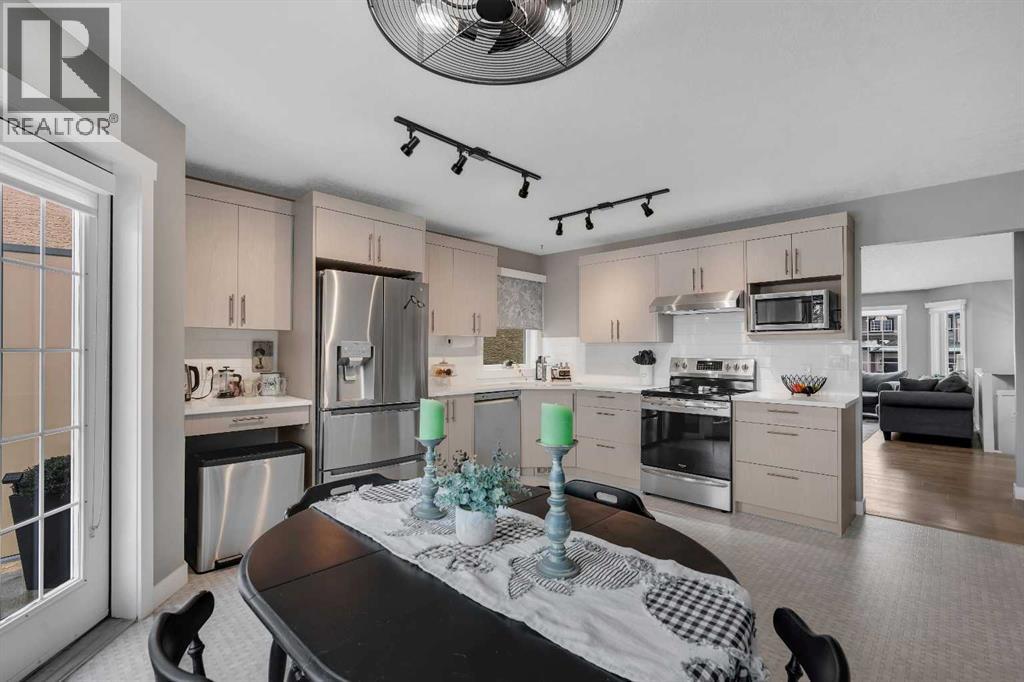 54 Hidden Vale Court Nw, Calgary, Alberta  T3A 5B5 - Photo 10 - A2299833