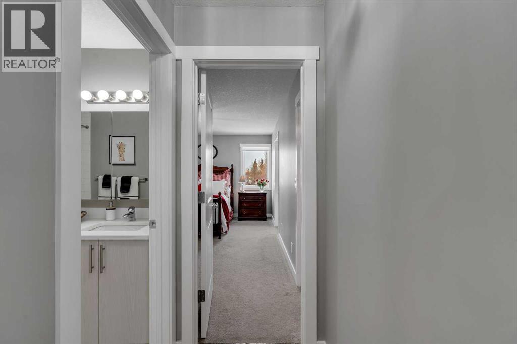 54 Hidden Vale Court Nw, Calgary, Alberta  T3A 5B5 - Photo 15 - A2299833