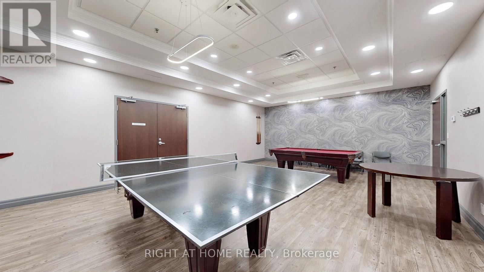 211 - 335 Rathburn Road W, Mississauga, Ontario  L5B 0C8 - Photo 45 - W12988706