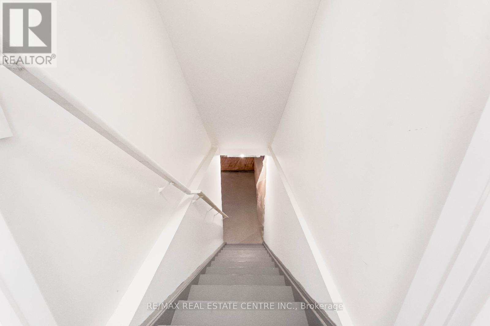 312 Bismark Drive, Cambridge, Ontario  N1S 0C6 - Photo 38 - X12988282