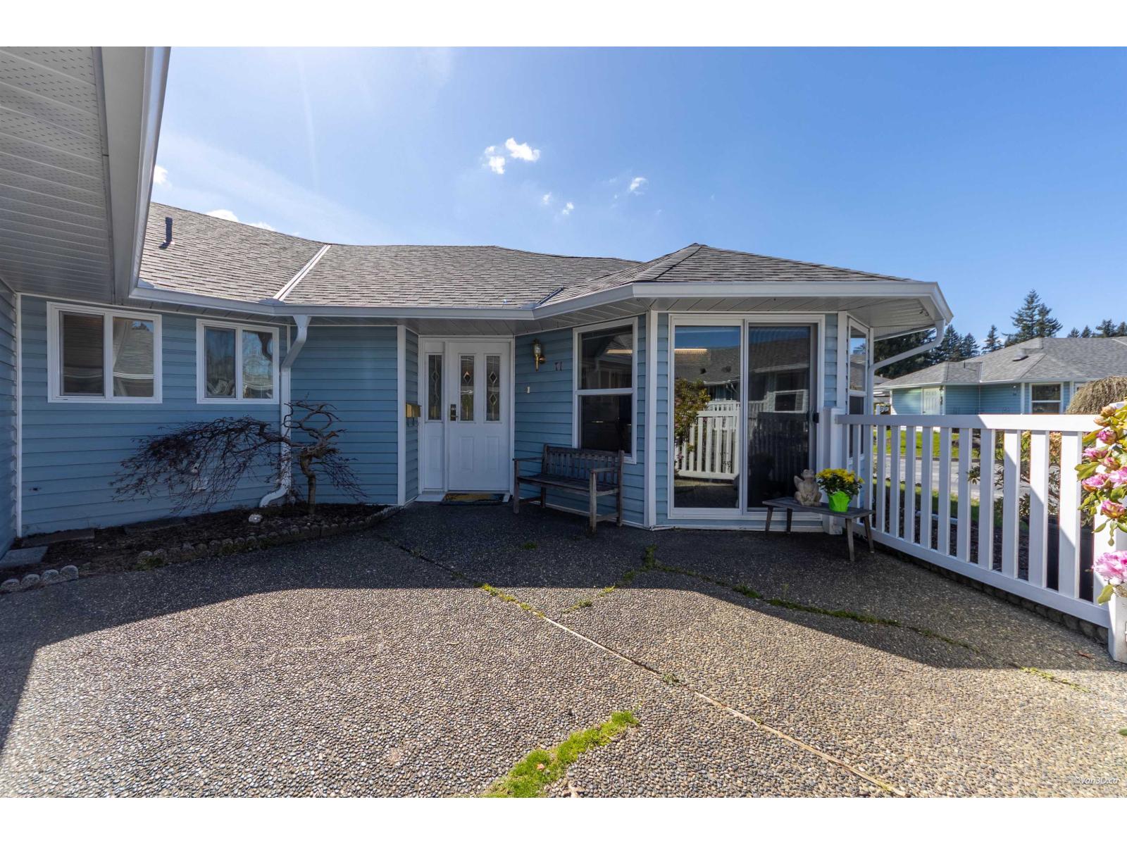 71 34959 Old Clayburn Road, Abbotsford, British Columbia  V2S 6W7 - Photo 2 - R3109950