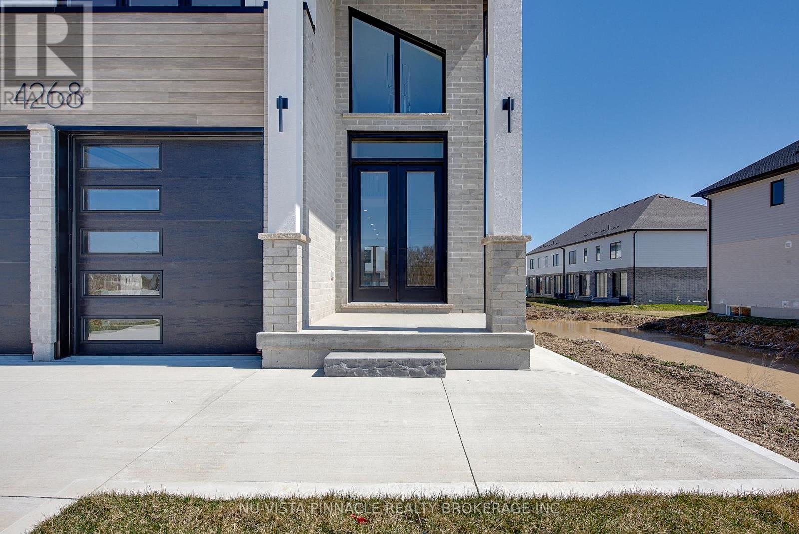 4268 Liberty Cross, London South, Ontario  N6P 1J9 - Photo 3 - X12988710