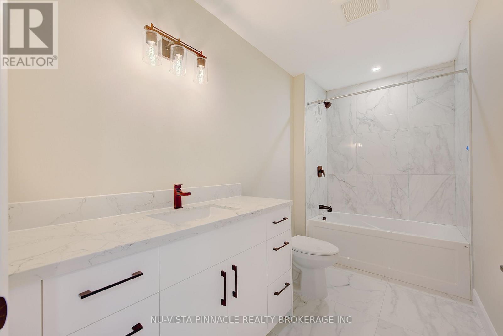 4268 Liberty Cross, London South, Ontario  N6P 1J9 - Photo 37 - X12988710