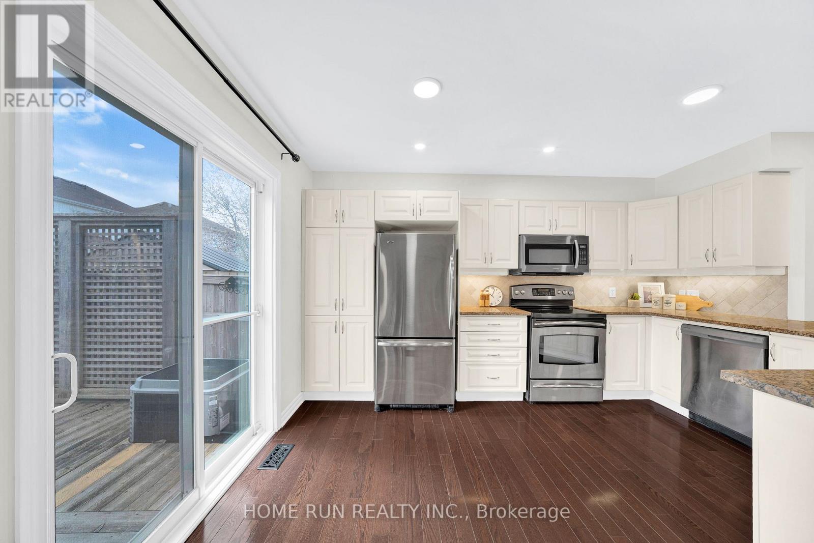 284 Par-La-Ville Circle, Ottawa, Ontario  K2S 0M4 - Photo 13 - X12988722