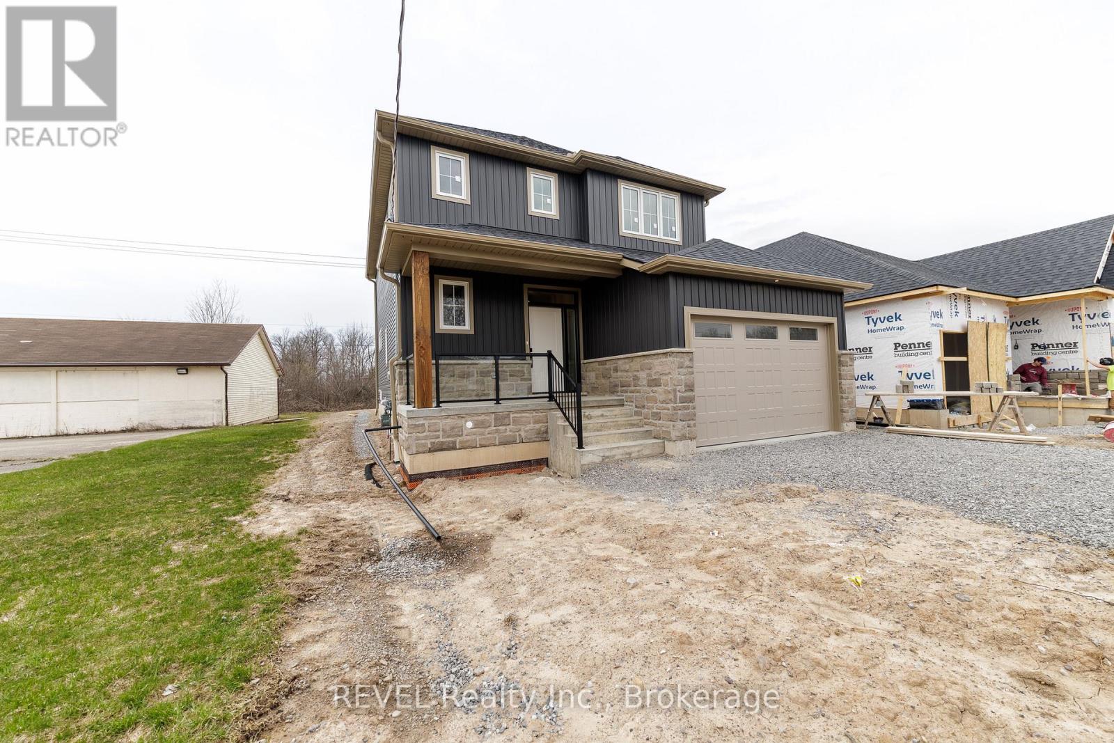 1129 Dipietro Street, Fort Erie, Ontario  L2A 4J4 - Photo 3 - X12988724